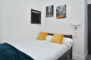 Townhouse @ 202 Walthall Street Crewe