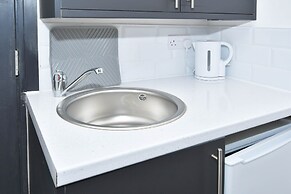 Townhouse @ 202 Walthall Street Crewe