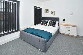 Townhouse @ 202 Walthall Street Crewe