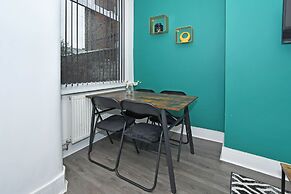 Townhouse @ 202 Walthall Street Crewe