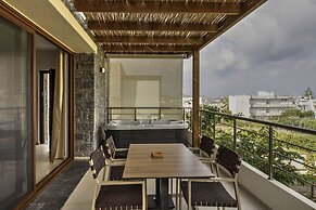 Volta Suites and Villas