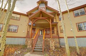 101 Streamside Lane 2 Bedroom Condo by RedAwning