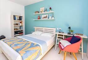 Bright & Relaxing Full Apartment