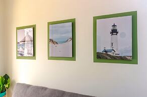 Bright & Relaxing Full Apartment