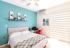 Bright & Relaxing Full Apartment