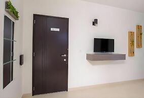 Bright & Relaxing Full Apartment