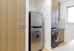 Bright & Relaxing Full Apartment