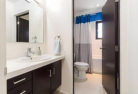 Bright & Relaxing Full Apartment