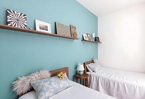 Bright & Relaxing Full Apartment