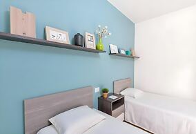 Bright & Relaxing Full Apartment