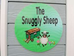 The Snuggly Sheep Shepherd Hut Campview Farm Stay