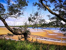 The Snuggly Sheep Shepherd Hut Campview Farm Stay
