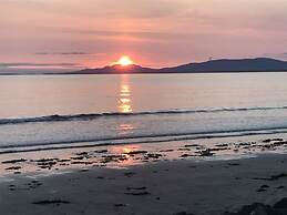 The Snuggly Sheep Shepherd Hut Campview Farm Stay