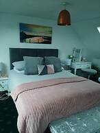 Stunning Riverside Town House With Views, Ayrshire