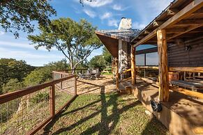 Guadalupe Bluff Log Cabin 4 Bedroom Home by RedAwning