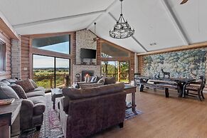 Guadalupe Bluff Log Cabin 4 Bedroom Home by RedAwning