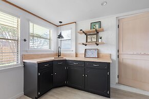 Guadalupe Bluff Farmhouse 3 Bedroom Home by RedAwning