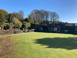 Oldmill-2bed-sleeps6-hottub-privategarden