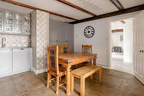 Oldmill-2bed-sleeps6-hottub-privategarden