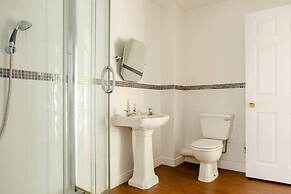 Oldmill-2bed-sleeps6-hottub-privategarden