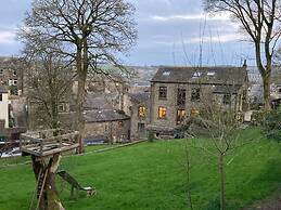 Oldmill-2bed-sleeps6-hottub-privategarden