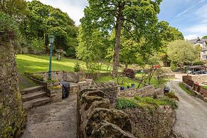 Oldmill-2bed-sleeps6-hottub-privategarden