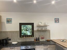 Beautiful Chalet With Lake -coming Soon