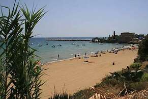 1st Floor Apartment in Villa Falari Near the