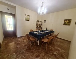 Rural House Los Pequenos Monserrat