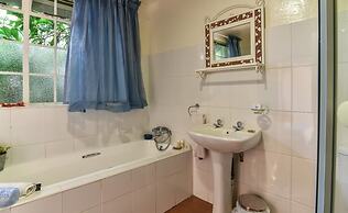 Rockfig Cottage for 2 People With Wonderful Private Terrace in Garden!