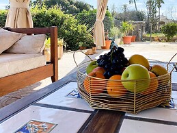 Charming Rural House And Pool 7 Min From The Beach