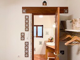 Charming Rural House And Pool 7 Min From The Beach