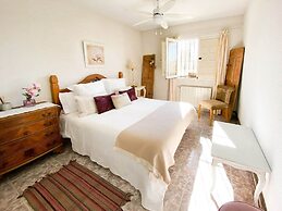 Charming Rural House And Pool 7 Min From The Beach