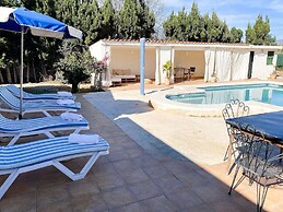 Charming Rural House And Pool 7 Min From The Beach