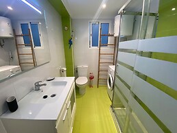 Sea View Apartment 50 Meters From the Beach