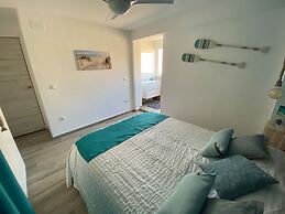 Sea View Apartment 50 Meters From the Beach