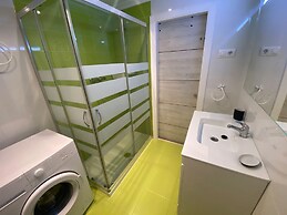 Sea View Apartment 50 Meters From the Beach