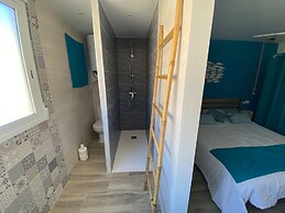 Sea View Apartment 50 Meters From the Beach