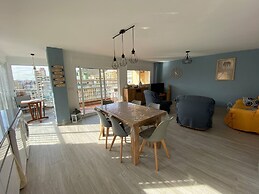 Splendid New Apartment With Swimming Pool 50 Meters From the Beach of