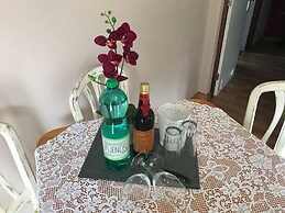 Cottage With 1 Bedroom, 1 Bathroom, Heated Solar Pool, Sauna, Jacuzzi,