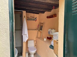 Cottage With 1 Bedroom, 2 Bathroom Heated Solar Pool, Sauna, Jacuzzi G