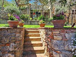 La Terrazza, Historic Tuscan Stone Residence With Garden and Terrace i
