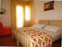 Cozy Flat in a Residence With Shared Pool