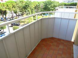 Cozy Flat in a Residence With Shared Pool