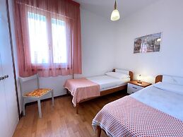 Cozy Flat With Shared Pool