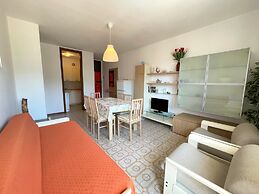 Cozy Flat With Shared Pool