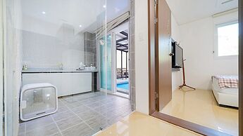 Gapyeong Highmong Pet-friendly Kids Pool