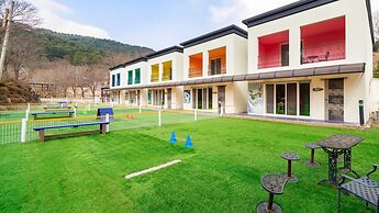Gapyeong Highmong Pet-friendly Kids Pool