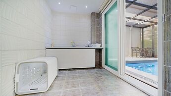 Gapyeong Highmong Pet-friendly Kids Pool