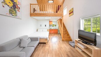 Gapyeong Highmong Pet-friendly Kids Pool